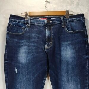 Wrangler men Blue Wash Distressed Denim Jeans Slim Fit Size  Size 36 x 32